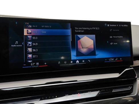 Used 2025 BMW 530i RWD image 32