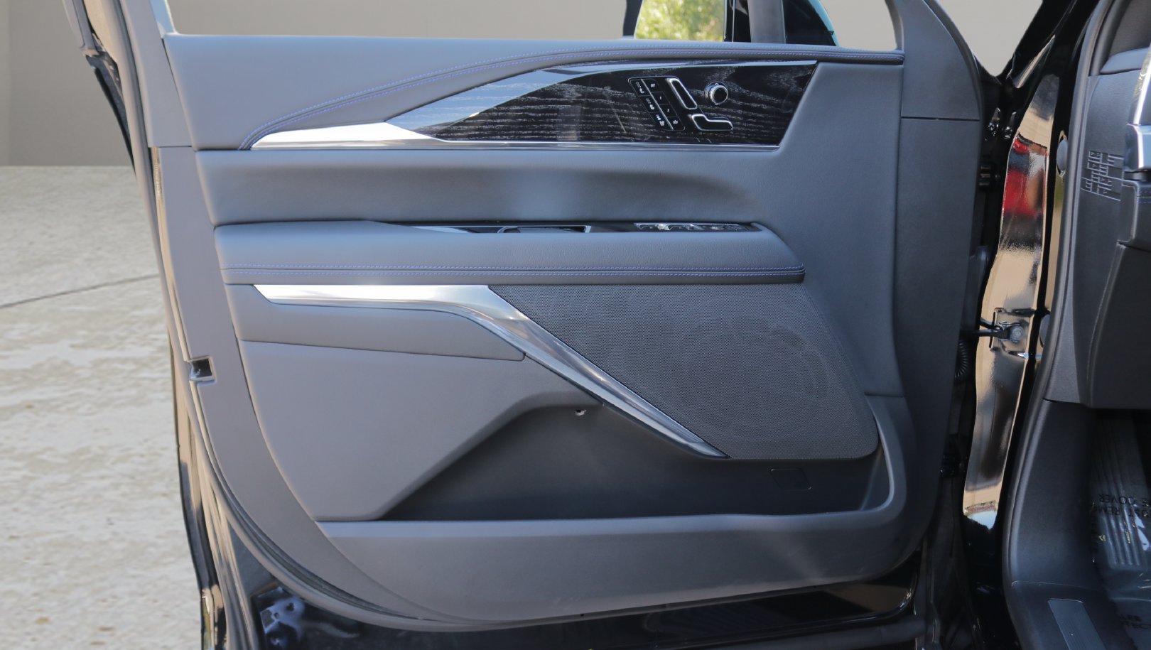 New 2026 Cadillac Escalade IQ Sport 1 AWD/4WD image 9