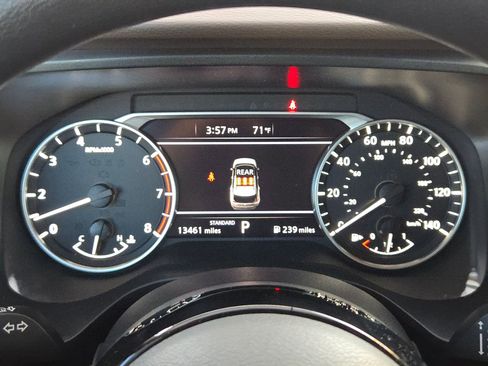 Used 2023 Nissan Rogue SV image 23