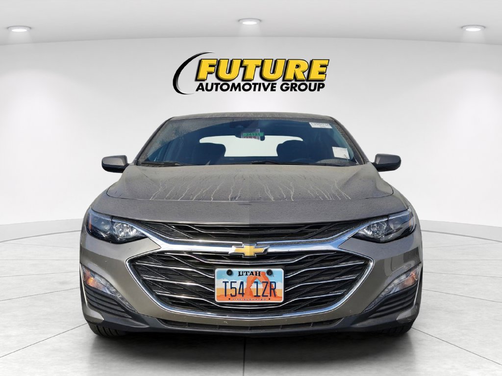 Used 2025 Chevrolet Malibu LT FWD image 2