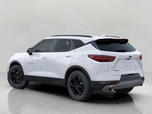 New 2026 Chevrolet Blazer LT w/ Sound & Technology Package FWD image 3