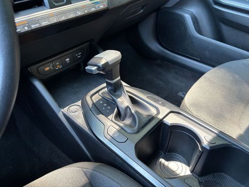 Used 2025 Kia K4 FWD image 40