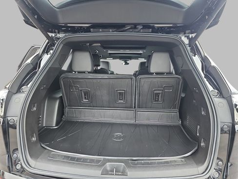 Certified 2023 Buick Enclave Avenir w/ Avenir Technology Package image 17