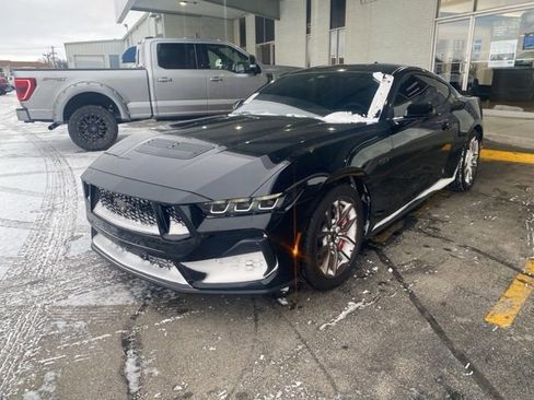 Used 2024 Ford Mustang GT Premium image 2
