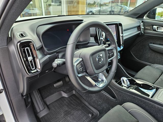 Certified 2026 Volvo EX40 Ultra AWD/4WD image 18