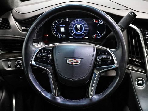 Used 2019 Cadillac Escalade ESV Platinum image 38