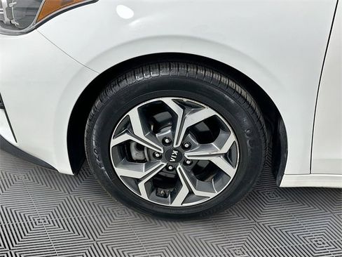 Used 2019 Kia Forte LXS image 8