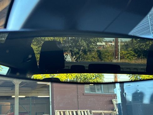 Used 2023 GMC Sierra 1500 Elevation image 24