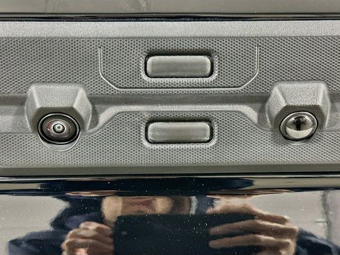 Used 2025 GMC Sierra 1500 Denali Ultimate AWD/4WD image 13