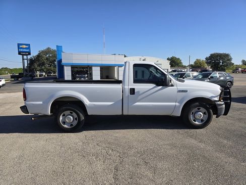 Used 2006 Ford F250 XL image 5