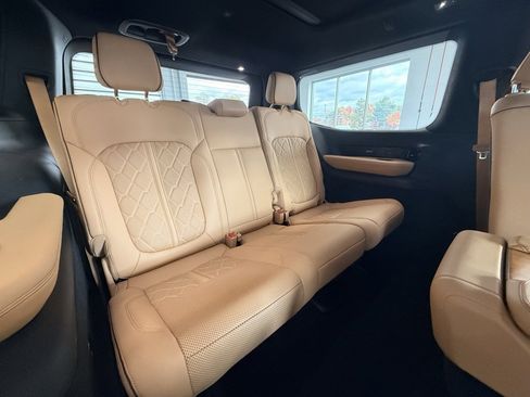 Used 2022 Jeep Grand Wagoneer Series III image 21