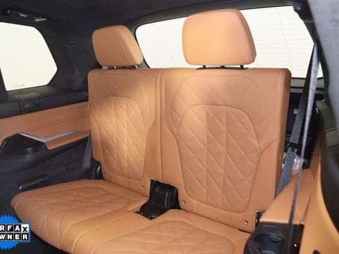 Used 2024 BMW X7 xDrive40i w/ M Sport Package image 66