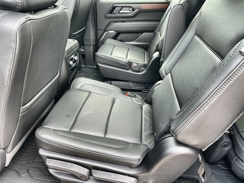 New 2026 GMC Yukon XL Denali w/ Sun & Power Step Package image 16