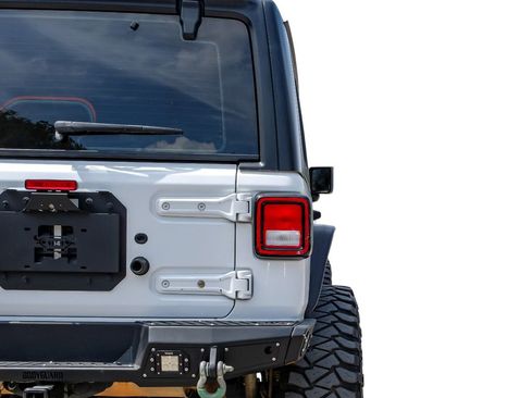 Used 2018 Jeep Wrangler Unlimited Sahara image 52