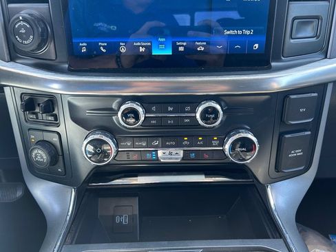 Used 2022 Ford F150 Lariat AWD/4WD image 16