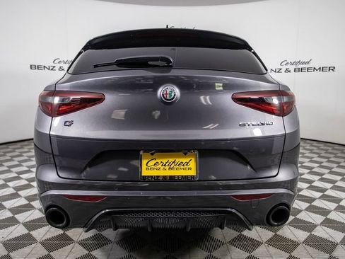 Used 2022 Alfa Romeo Stelvio Veloce AWD/4WD image 7