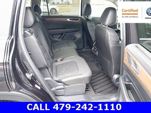 Certified 2024 Volkswagen Atlas SE w/ Black Wheel Package image 39