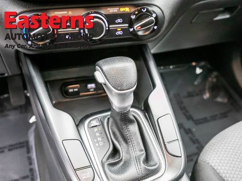 Used 2023 Kia Soul LX FWD image 13