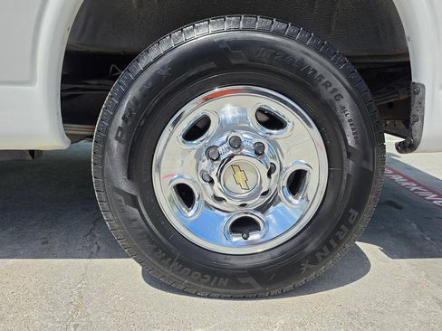 Used 2012 Chevrolet Express 2500 w/ Cold Climate Package RWD image 62