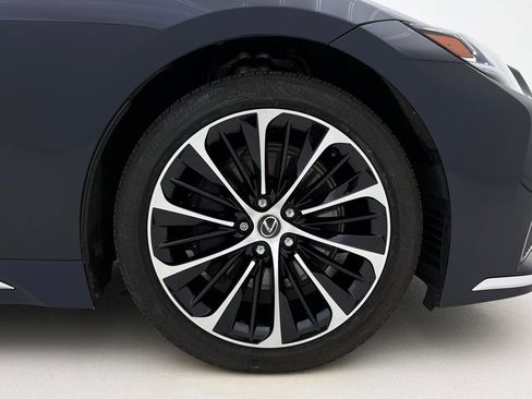 Used 2023 Lexus LS 500 AWD w/ Luxury Package image 28
