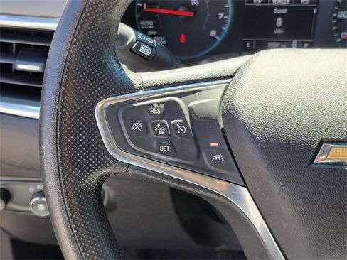 Used 2020 Chevrolet Equinox LS w/ LS Convenience Package image 18