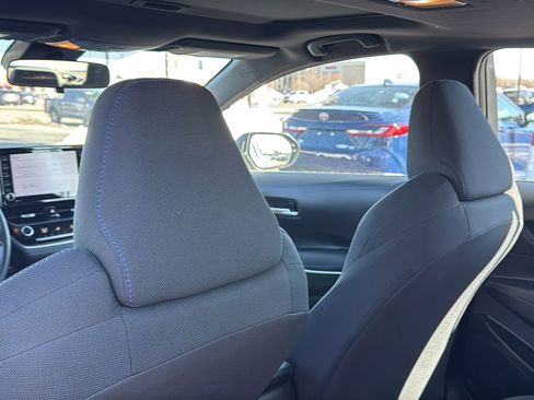 Certified 2022 Toyota Corolla SE w/ SE Premium Package image 19