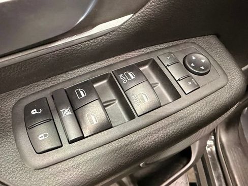 Used 2019 RAM 1500 Big Horn AWD/4WD image 25