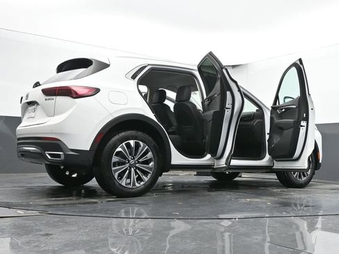 Used 2024 Buick Envision Preferred image 75