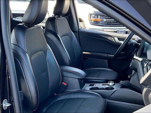 Certified 2024 Ford Escape ST-Line w/ Tech Pack #1 image 6