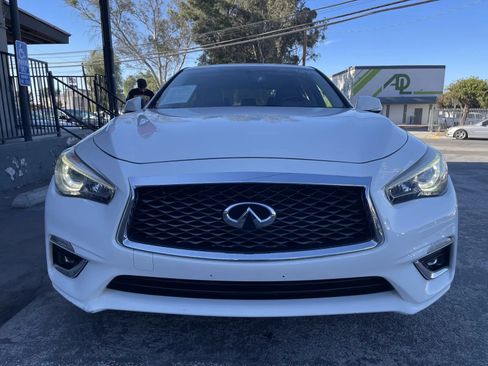 Used 2018 INFINITI Q50 Luxe w/ Cargo Package (L95) RWD image 2