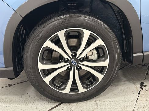 Used 2023 Subaru Forester Limited w/ Popular Package #2 image 24