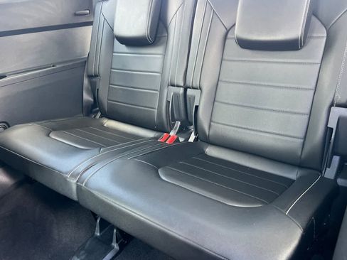 Used 2021 Volkswagen Atlas SEL Premium AWD/4WD image 18