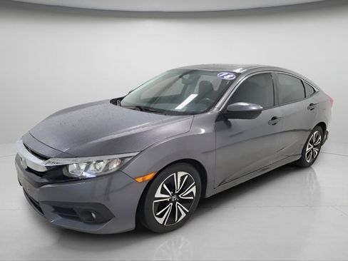 Used 2018 Honda Civic EX-T image 9