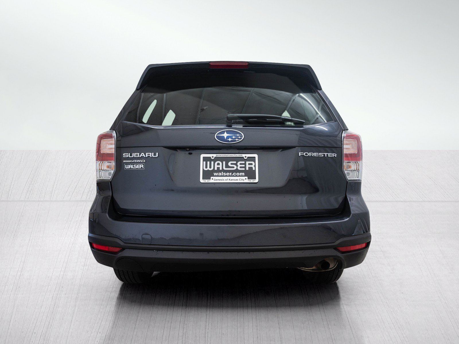 Used 2018 Subaru Forester 2.5i Premium w/ All-Weather Package AWD/4WD image 4