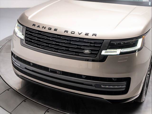 New 2026 Land Rover Range Rover Long Wheelbase SE AWD/4WD image 9