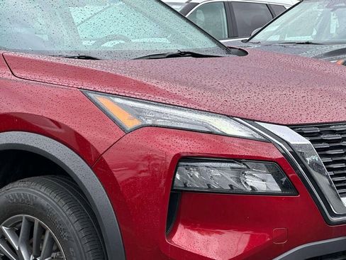 Used 2023 Nissan Rogue S AWD/4WD image 8