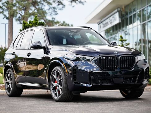 New 2026 BMW X5 xDrive50e w/ M Sport Package AWD/4WD image 1