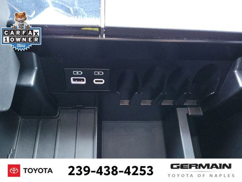 Used 2025 Toyota Tundra SR5 w/ SR5 Convenience Package AWD/4WD image 33