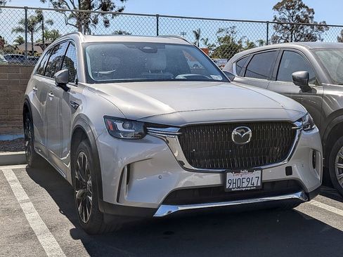 Used 2024 MAZDA CX-90 Plug-In Hybrid w/ Premium Plus AWD/4WD image 13