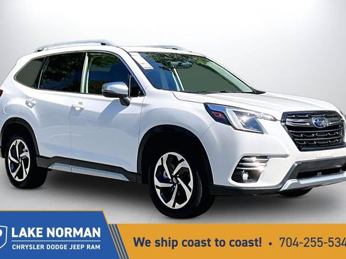 Used 2022 Subaru Forester Touring AWD/4WD image 1