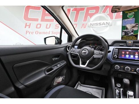 New 2025 Nissan Versa SV w/ Trunk Package image 6