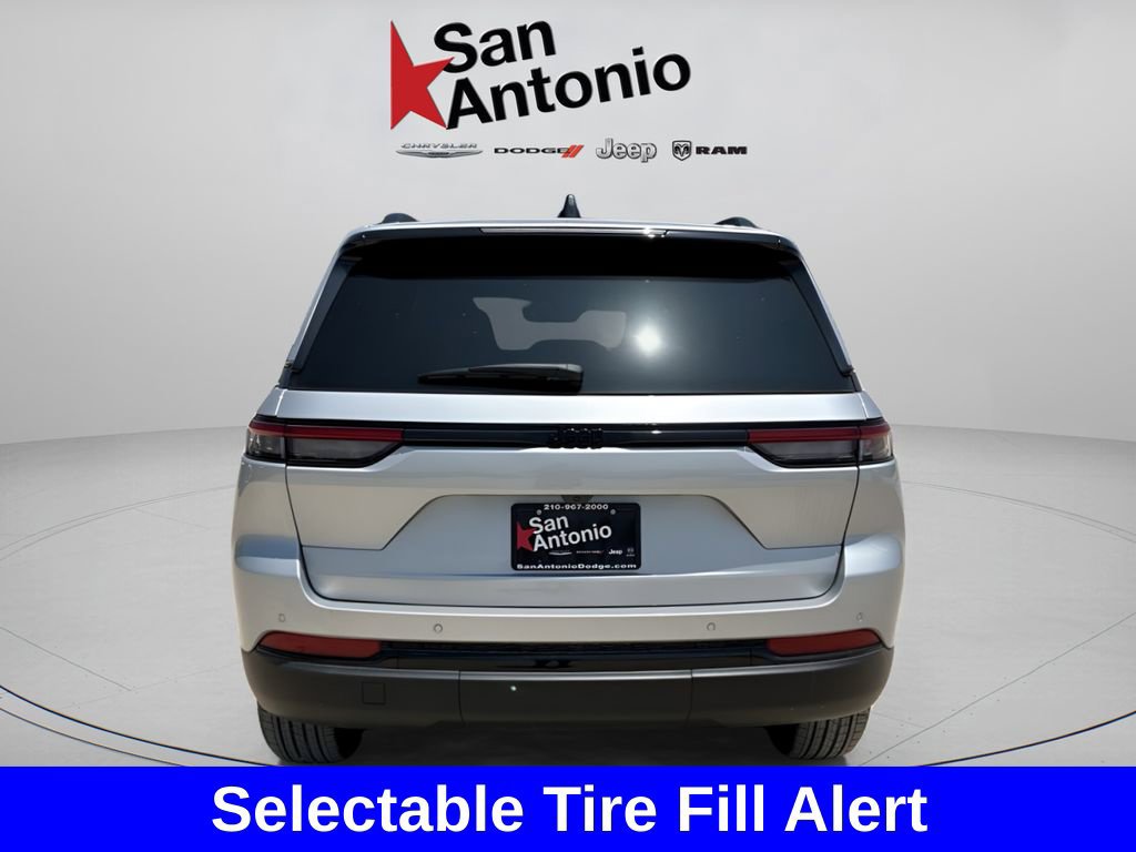 New 2025 Jeep Grand Cherokee Altitude RWD image 12