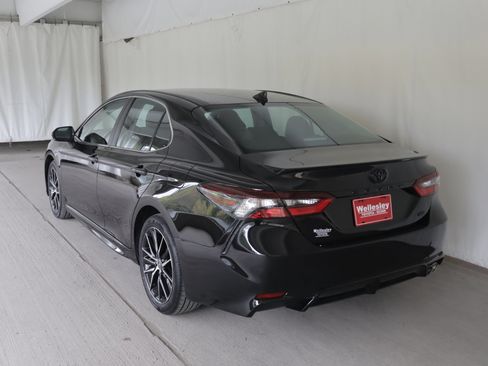 Used 2024 Toyota Camry SE FWD image 24