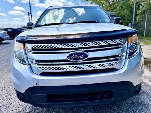 Used 2013 Ford Explorer XLT AWD/4WD image 8