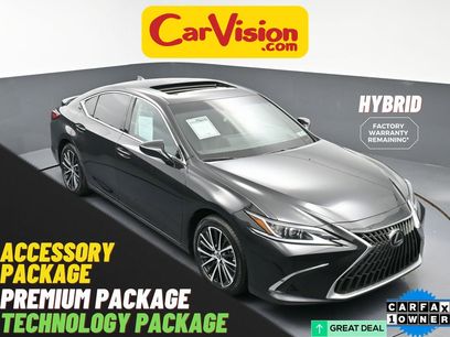 Used 2024 Lexus ES 300h w/ Premium Package