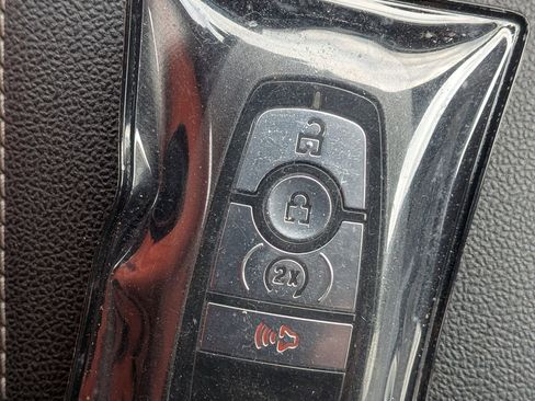 Used 2021 Ford Escape SE w/ Cold Weather Package image 35