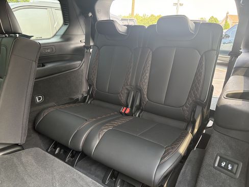 Used 2023 Jeep Grand Cherokee L Summit AWD/4WD image 13