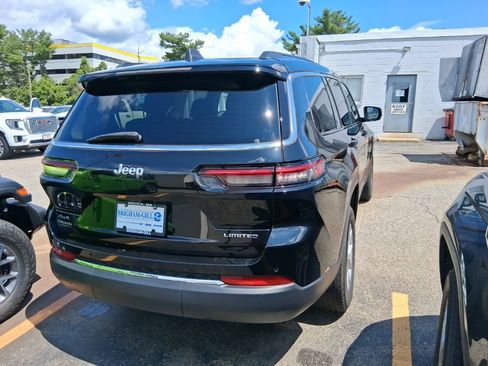 Certified 2023 Jeep Grand Cherokee L Limited AWD/4WD image 12
