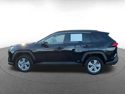 Used 2025 Toyota RAV4 LE image 7