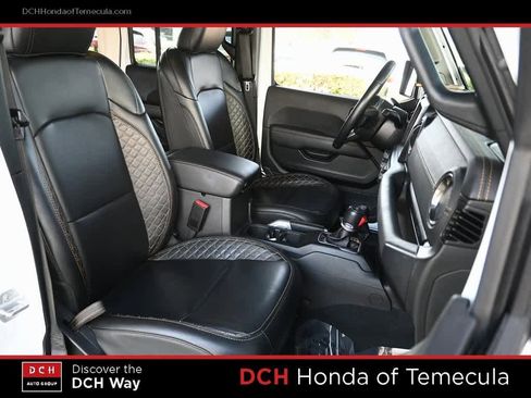 Used 2022 Jeep Wrangler Unlimited Sahara image 21